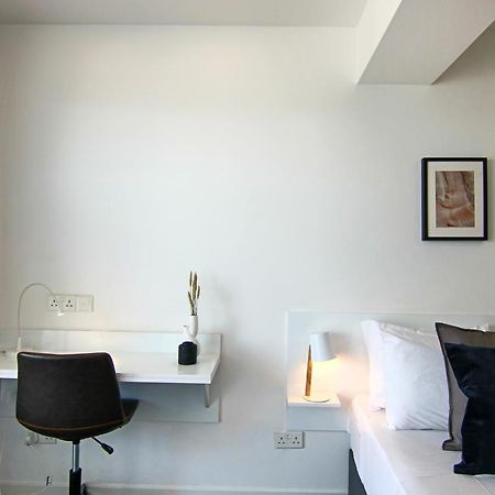 Phaedrus Living: Luxury Suite Nicosia 505 Exteriör bild