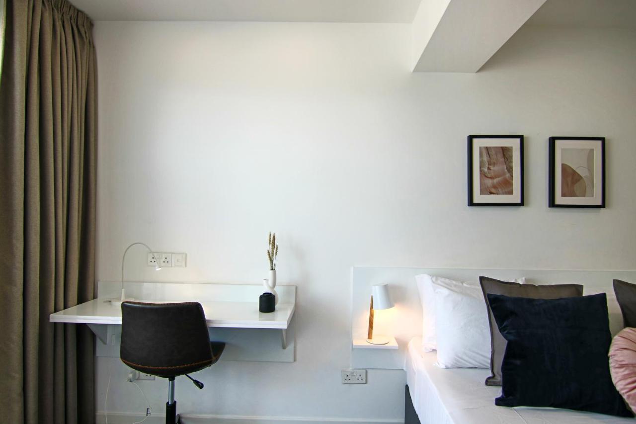 Phaedrus Living: Luxury Suite Nicosia 505 Exteriör bild